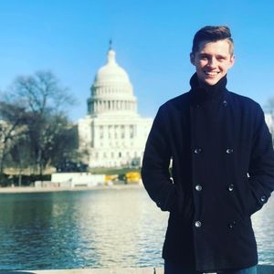 Meet your Posher, Hunter